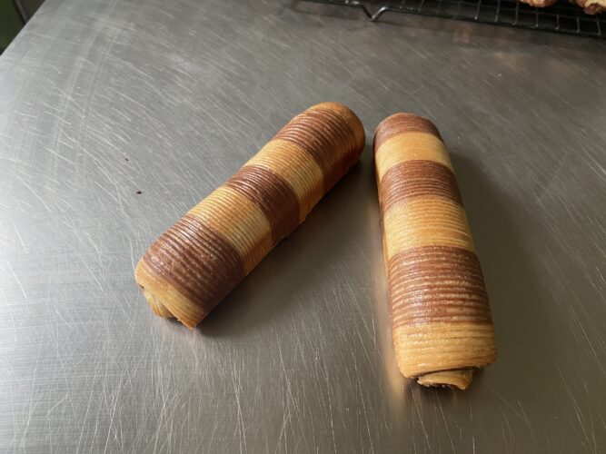 gianduia stick croissant