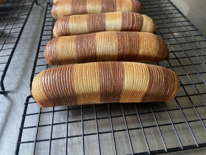 gianduia stick croissant