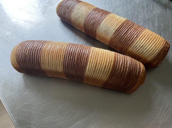 gianduia stick croissant