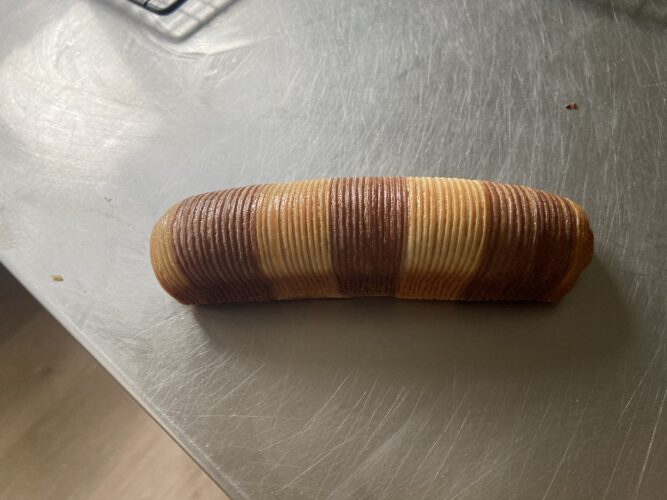 gianduia stick croissant