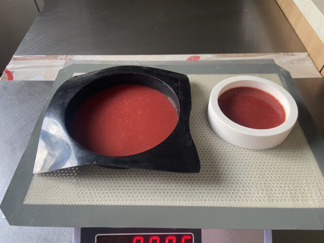 torta moderna cuor fragola e vaniglia
